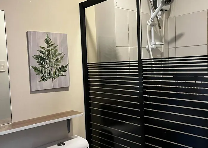 Aparthotel New, Affordable & Sassy Barkada Unit-can Fit 5 Pax