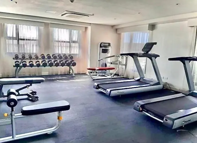 New, Affordable & Sassy Barkada Unit-can Fit 5 Pax Aparthotel 2*